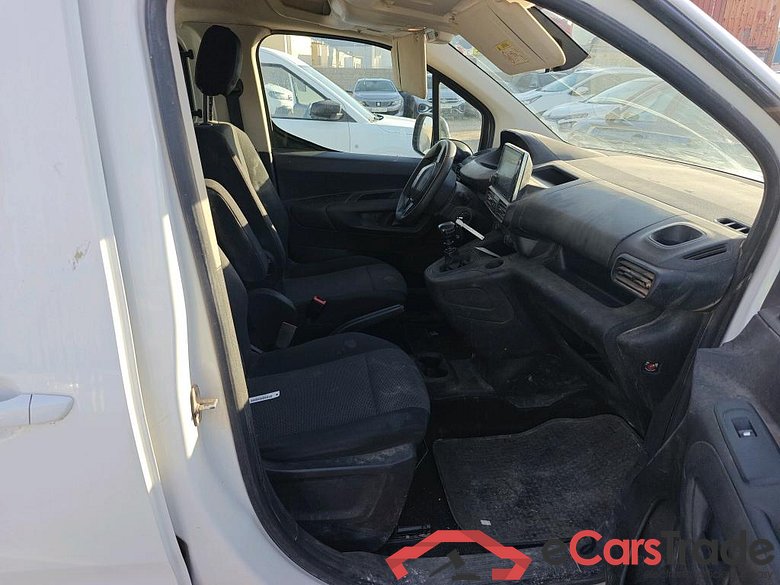 PEUGEOT Rifter / 2018 / 4P / combi Active Standard BlueHDi 73kW (IND) (CX2) #6