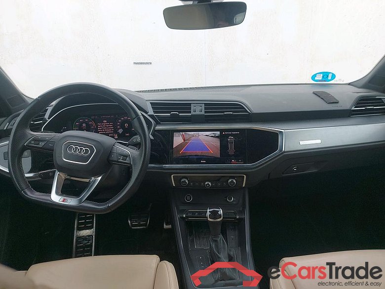 AUDI Q3 / 2018 / 5P / todoterreno 45 TFSI e 180kW S tronic S Line #3