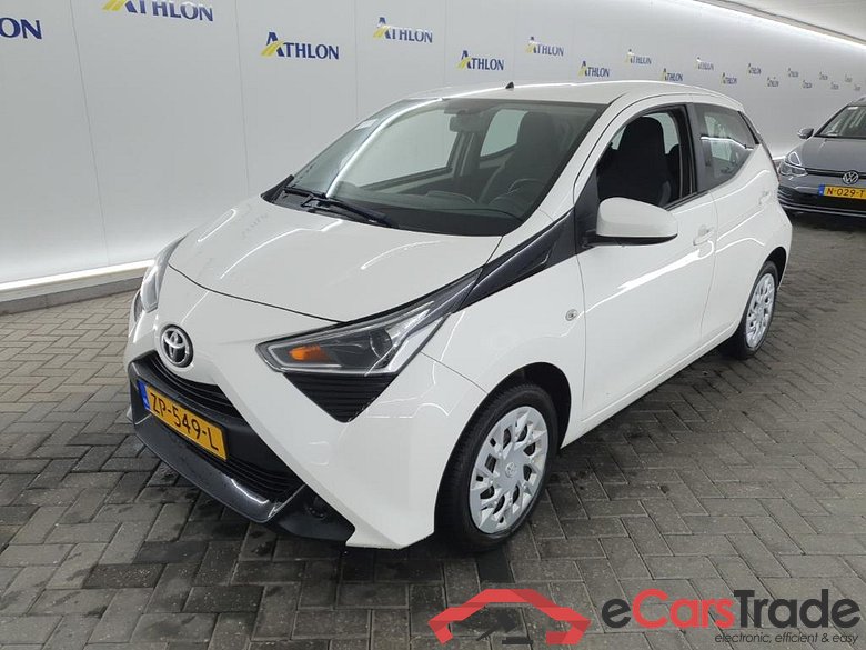 TOYOTA Aygo 1.0 VVT-i x-play limited 5D 53kW uitlopend