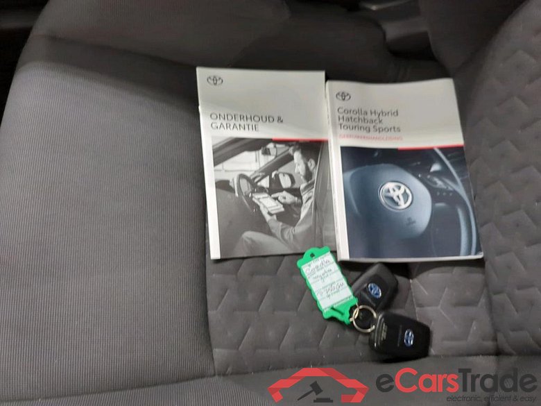 Toyota Corolla Hatchback 1.8 Hybrid Business 5d #4