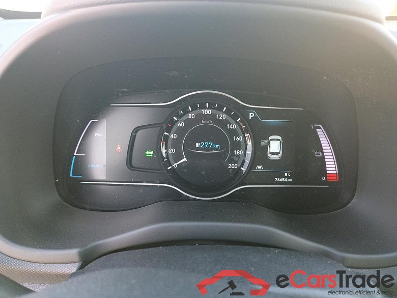 HYUNDAI Kona / 2017 / 5P / todoterreno EV 100kW Klass 305km #4