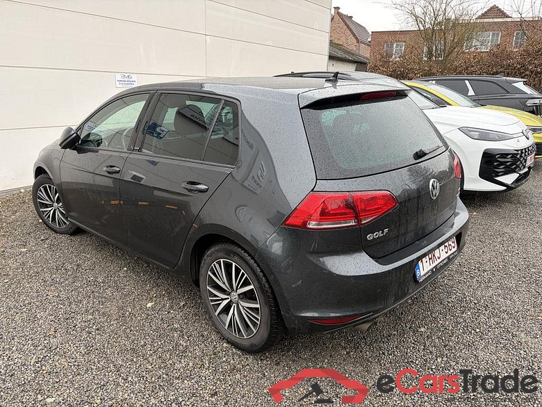 VOLKSWAGEN Golf VII Golf Comfortline 1.2 TSI BlueMotion Technology 81 kW (110 ch) 6 vitesses manuel