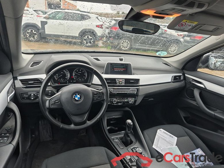 BMW X1 / 2015 / 5P / todoterreno sDrive16d #3