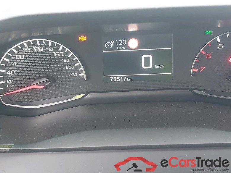 PEUGEOT 2008 / 2019 / 5P / todoterreno Active BlueHDI 100 S&S BVM6 #5