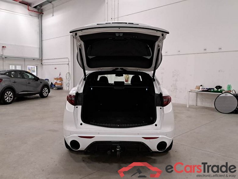 ALFA ROMEO STELVIO / 2017 / 5P / SUV 2.2 TURBO DIESEL 210CV VELOCE TI AT8 Q4 #5