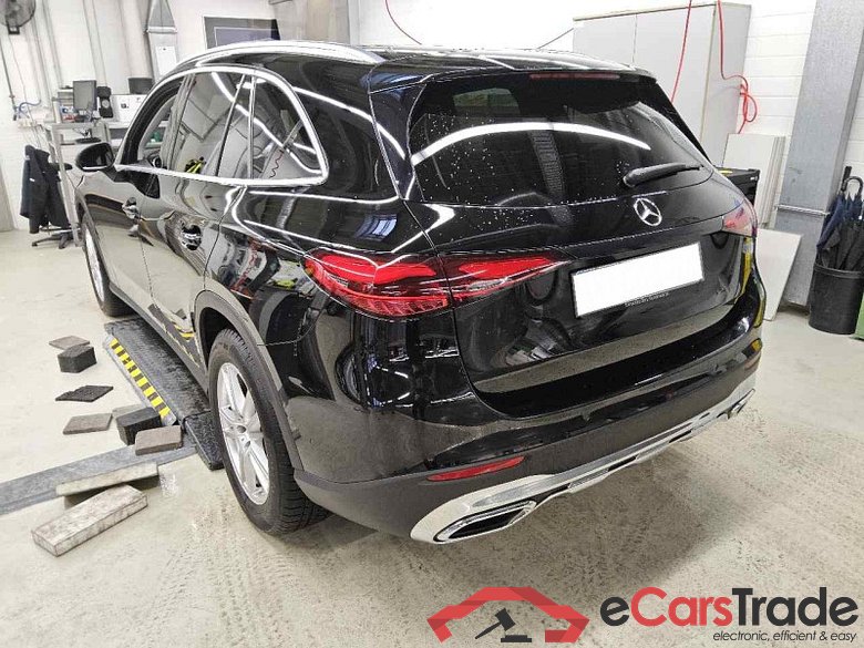 Mercedes-Benz GLC (BM 254)(06.2022->) DE - SUV5 GLC 200 EU6d, Avantgarde 4Matic (EURO 6d), 2022 - 2024 #4