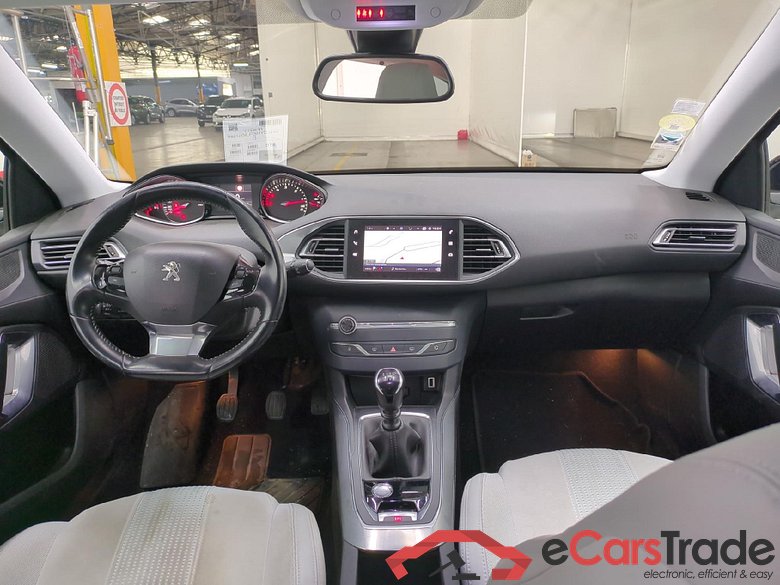 308 SW Allure 1.5 HDi 130CV BVM6 E6dT #5