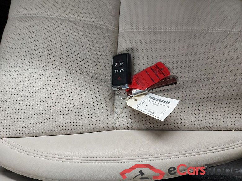 LAND ROVER RANGE ROVER VELAR DIESEL 3.0 TD6 300 MHEV D300 R-Dynamic S 5d #4