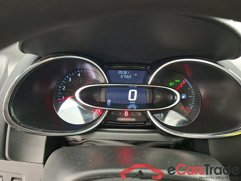 Clio IV Air MediaNav 1.5 dCi 75CV BVM5 E6 #6