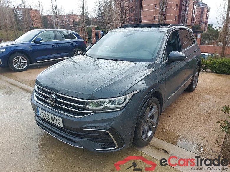 VOLKSWAGEN Tiguan / 2020 / 5P / todoterreno R-Line 1.4 TSI eHybrid 180kW (245CV) DSG #1
