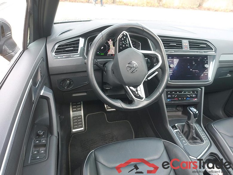 VOLKSWAGEN Tiguan / 2020 / 5P / todoterreno R-Line 1.4 TSI eHybrid 180kW (245CV) DSG #3