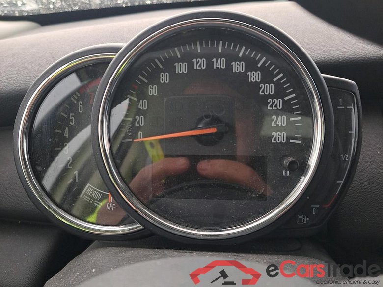 MINI MINI / 2014 / 5P / berlina con portón ONE 5 PUERTAS (CX) #4