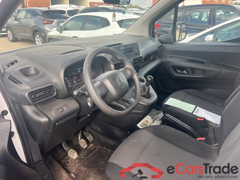 CITROEN Berlingo / 2018 / 4P / combi Talla M BlueHDi 100 LIVE (AC) #3