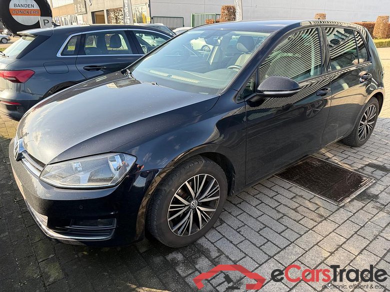 VOLKSWAGEN Golf VII Golf Comfortline 1.2 TSI BlueMotion Technology 81 kW (110 ch) 6 vitesses manuel