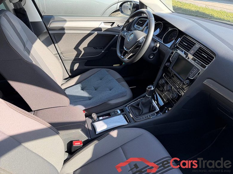 VOLKSWAGEN Golf VII Golf Comfortline 1.2 TSI BlueMotion Technology 81 kW (110 ch) 6 vitesses manuel #5