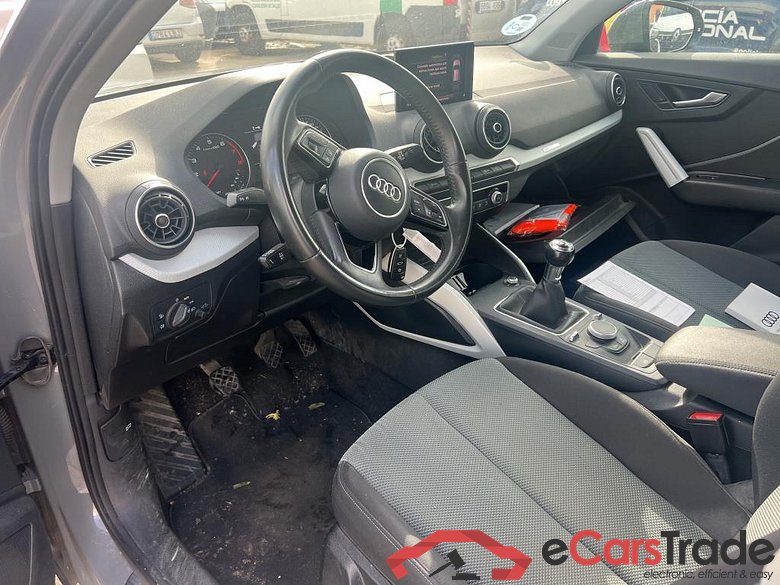 AUDI Q2 / 2016 / 5P / todoterreno Design 30 TFSI 85kW (116CV) #3