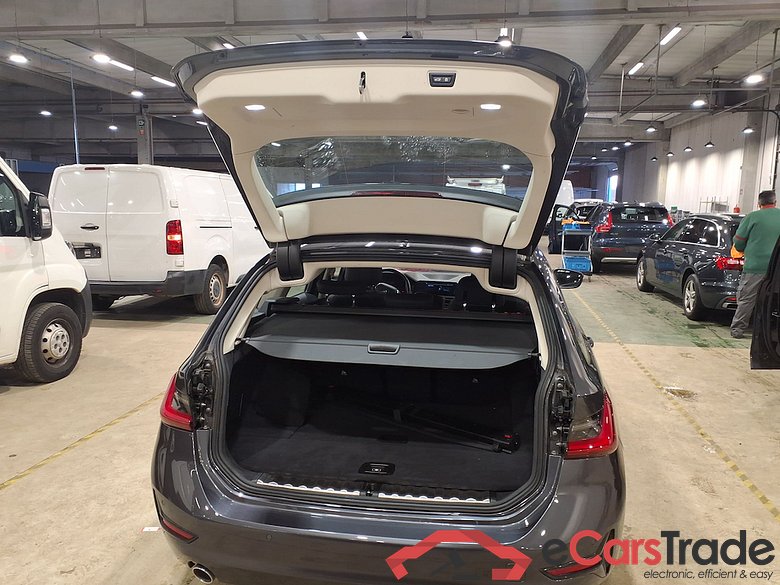 BMW 3 SERIES TOURING 2.0 318DA (100KW) TOURING #3