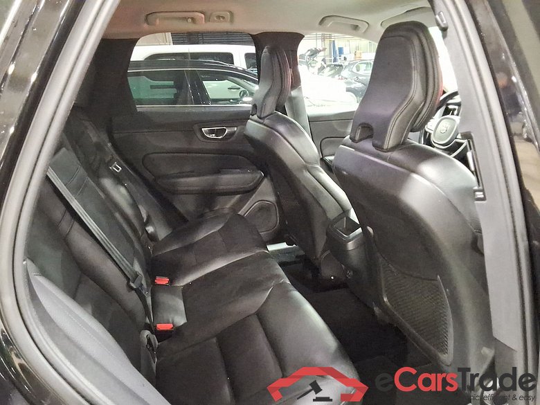 VOLVO XC60 2.0 D4 120KW GEARTRONIC MOMENTUM PRO #5