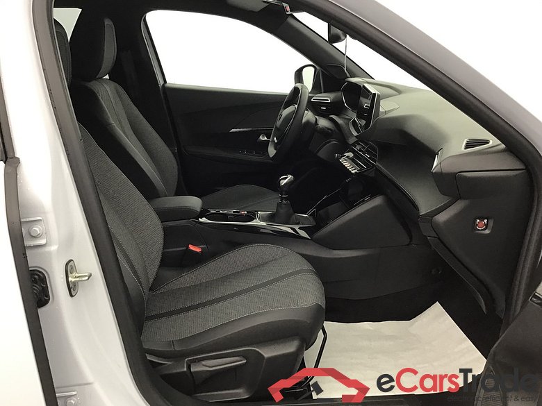 Peugeot 2008 Allure 1.2 Gasoline 102hp #6