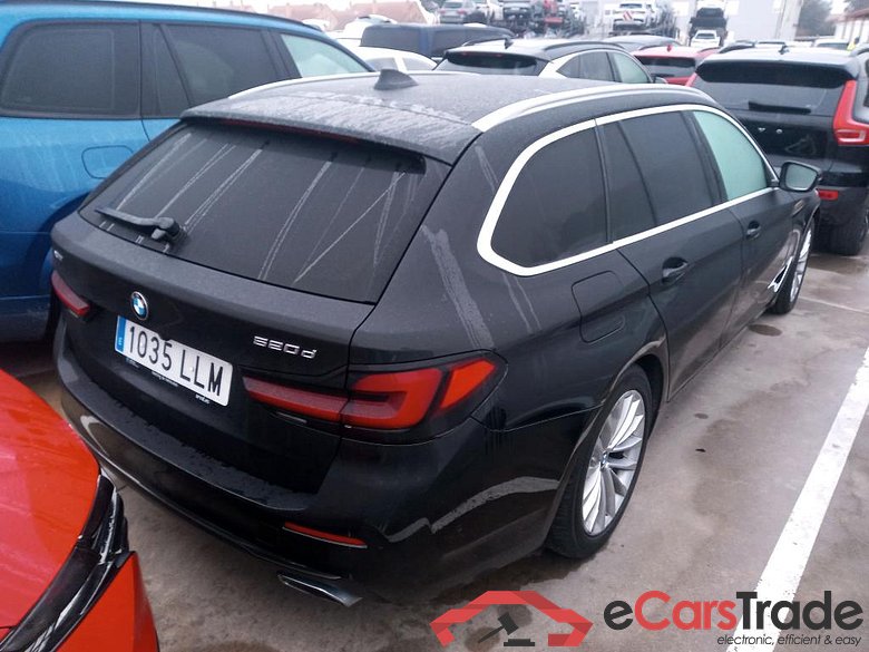 BMW Serie 5 / 2020 / 5P / familiar 520dA xDrive Touring #2