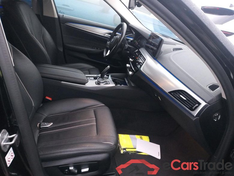 BMW Serie 5 / 2020 / 5P / familiar 520dA xDrive Touring #6