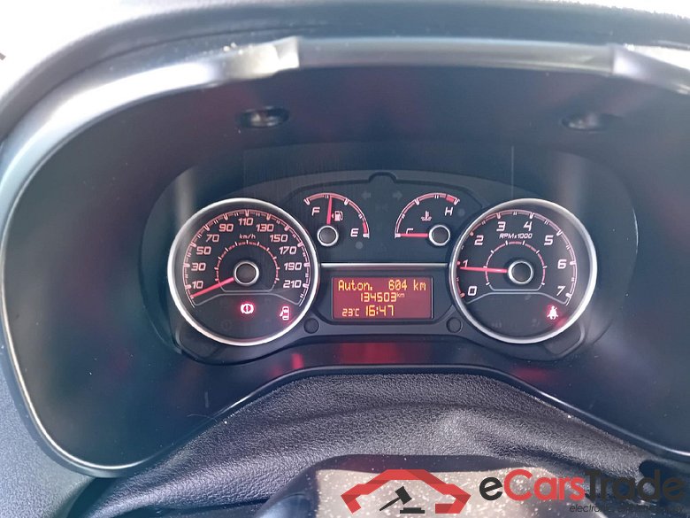 FIAT Doblò Cargo/2015/3P/furgón derivado de turismo Cargo Base 1.3 Multijet 70kW (95CV) #4