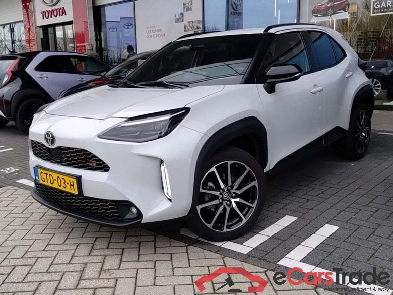 TOYOTA Yaris Cross 1.5 Hybrid 130 GR SPORT #1