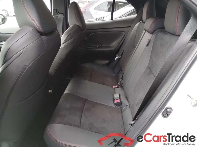 TOYOTA Yaris Cross 1.5 Hybrid 130 GR SPORT #5