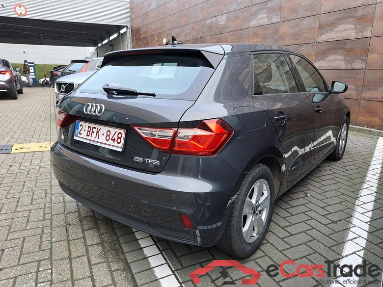 AUDI A1 1.0 25 TFSI S TRONIC BUS.ED. ATTRACTION #4