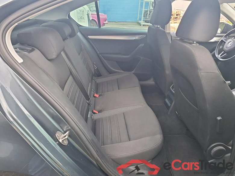 SKODA OCTAVIA DIESEL - 2017 1.6 CR TDi Ambition DSG (EU6.2) #6