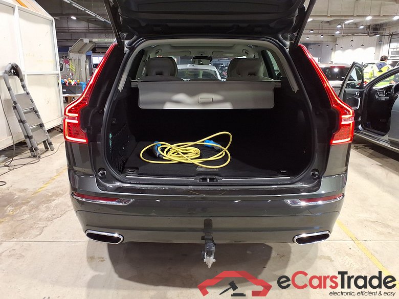 VOLVO XC60 - 2017 2.0 T8 TE AWD PHEV Inscription Gear. #3