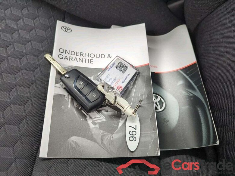 TOYOTA Yaris 1.5 VVT-i Active #6