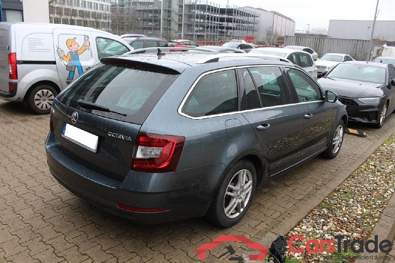 Octavia Combi Premium Edition 2.0 TDI 110KW AT7 E6dT #2