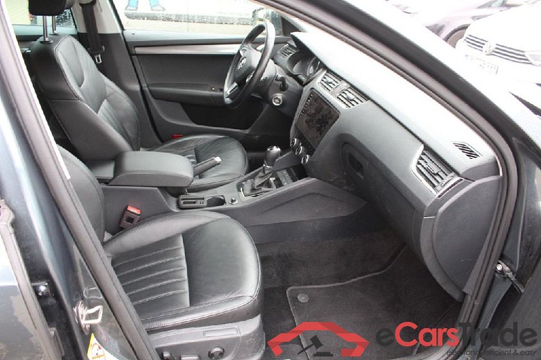 Octavia Combi Premium Edition 2.0 TDI 110KW AT7 E6dT #3