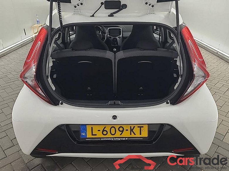 TOYOTA Aygo 1.0 VVT-i x-play 5D 53kW #5