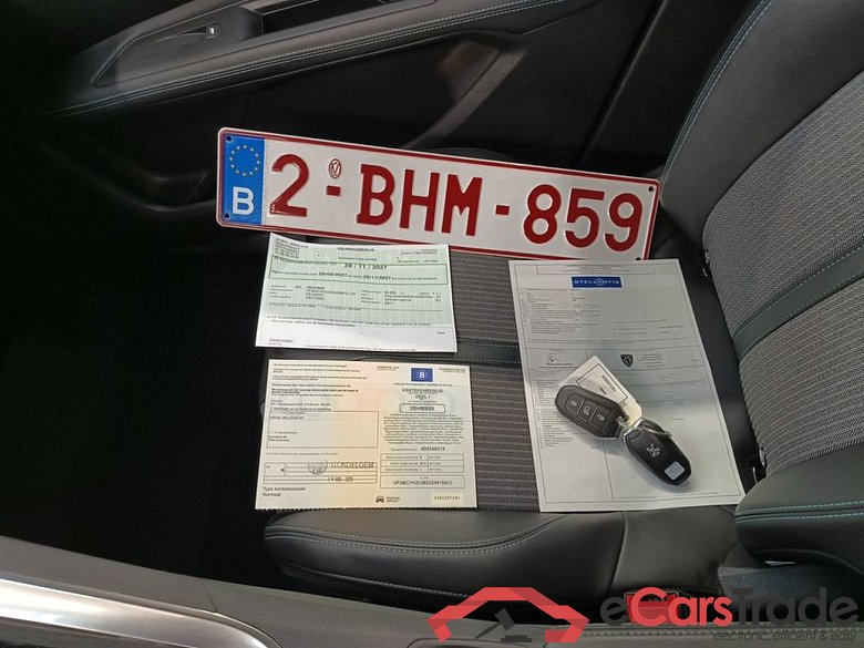 Peugeot 3008 1.5 BlueHDi 96kW S&S EAT8 Allure 5d #4