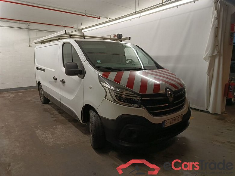 Renault Trafic L2H1 dCi 120 Grand Confort 2.9T 4d #2