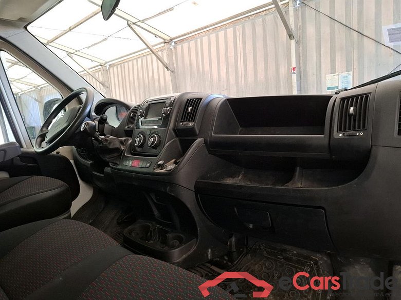 Jumper VU 4p Fourgon 35 L2H2 BlueHDi 130 S&S BVM6 Club #5