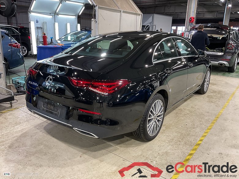 MERCEDES-BENZ CLA 1.3 CLA 250 E LUXURY LINE DCT #4