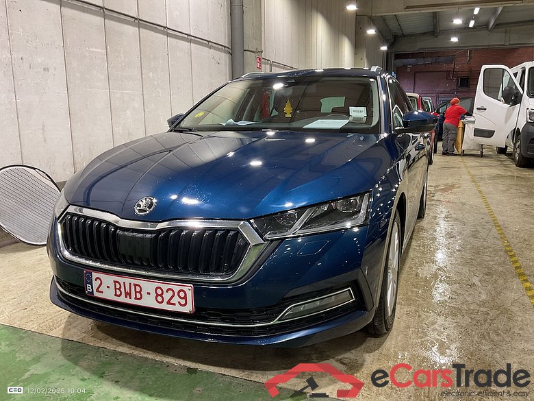 SKODA OCTAVIA COMBI 2.0 CRTDI 110KW CLEVER+ #2