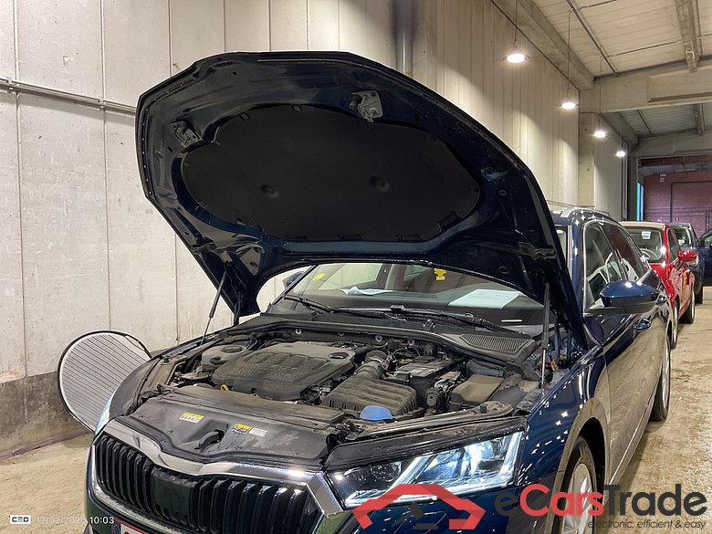 SKODA OCTAVIA COMBI 2.0 CRTDI 110KW CLEVER+ #6