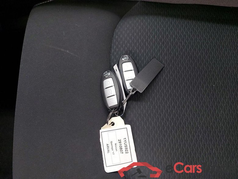 Nissan Qashqai DIG-T 160 EVAPO DCT N-Connecta 5d #4