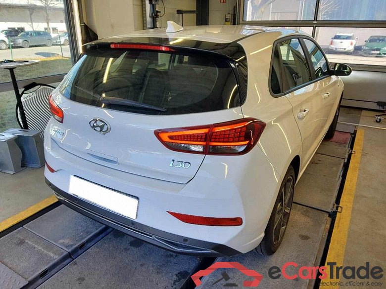 Hyundai i30 (PD)(01.2017->) DE - LimS5 1.5 T-GDI Mild-Hybrid EU6d, Trend Mild-Hybrid (EURO 6d)(OPF), (Faceli #3