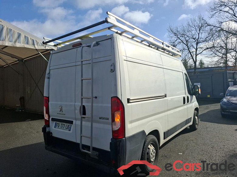 PEUGEOT Boxer / 2014 / 4P / Fourgon tôlé BlueHDi S&S 140 PREMIUM 335 L2H2 #3