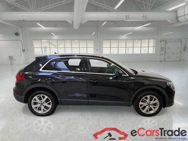 AUDI Q3 1.4 45 TFSIe Plug-In Hybrid Aut. LED-Matrix Virtual Navi Klima PDC ... #4