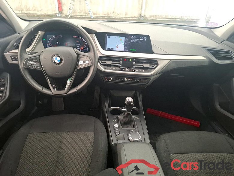 BMW Série 1 / 2019 / 5P / Berline 116i Business Design #5