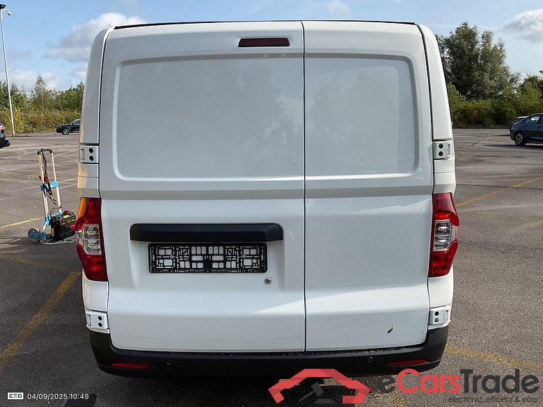 MAXUS EDELIVER 3 BEV 35KWH AUTO SWB #5