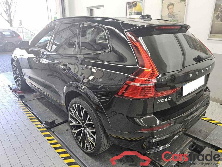 Volvo XC60 (03.2017->) DE - SUV5 B5 (Benzin) 2WD EU6d, R-Design Mild-Hybrid (EURO 6d), (Facelift) 2021 #4