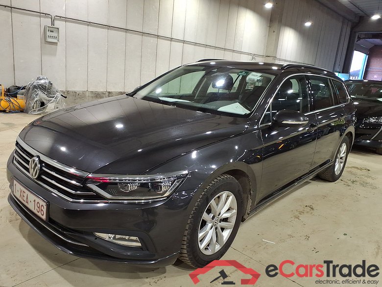 VOLKSWAGEN PASSAT VARIANT DIESEL - 2019 1.6 TDi SCR Style Business DSG