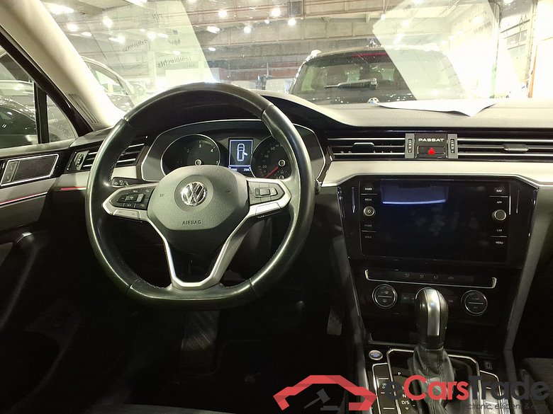VOLKSWAGEN PASSAT VARIANT DIESEL - 2019 1.6 TDi SCR Style Business DSG #6